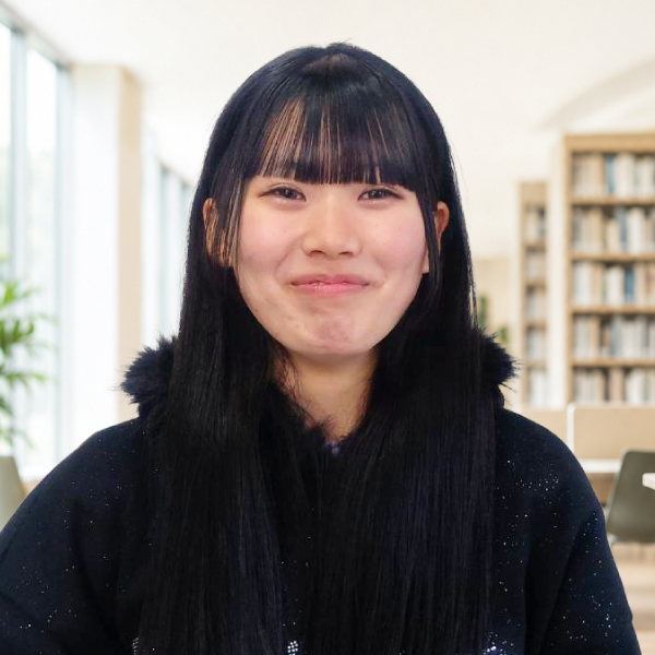 山口 明日香